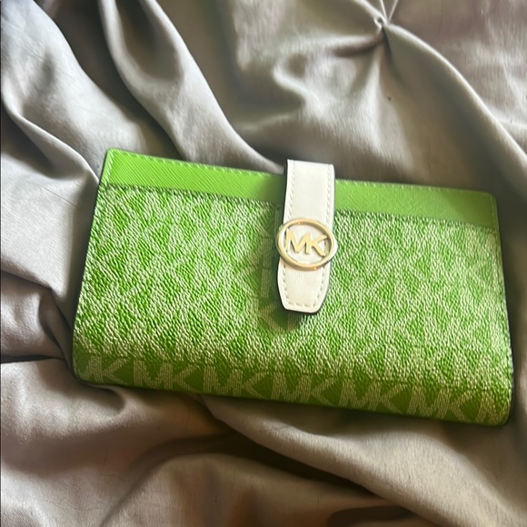 Michael Kors Lime Green Tote and Wallet Combo - Picture 6 of 9